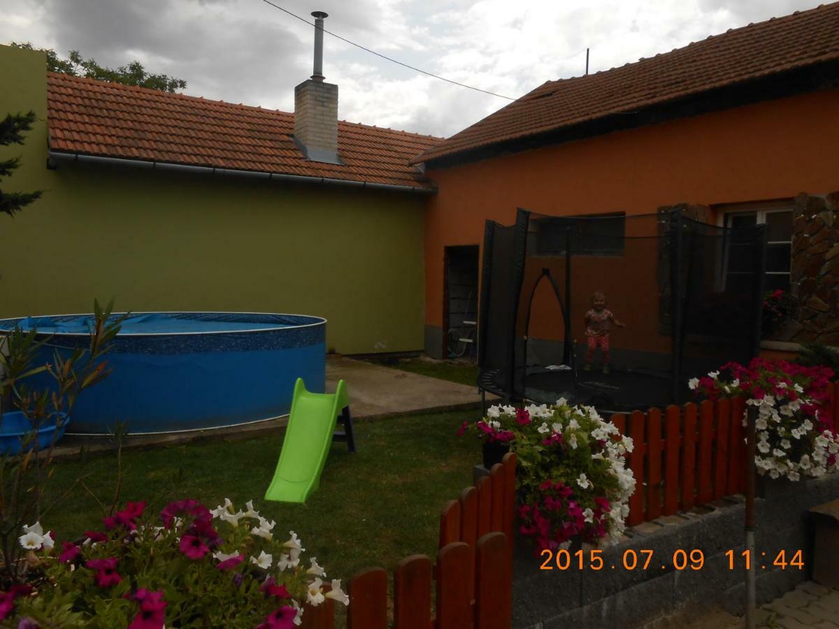 Apartmán Kamila Rakvice Exteriér fotografie